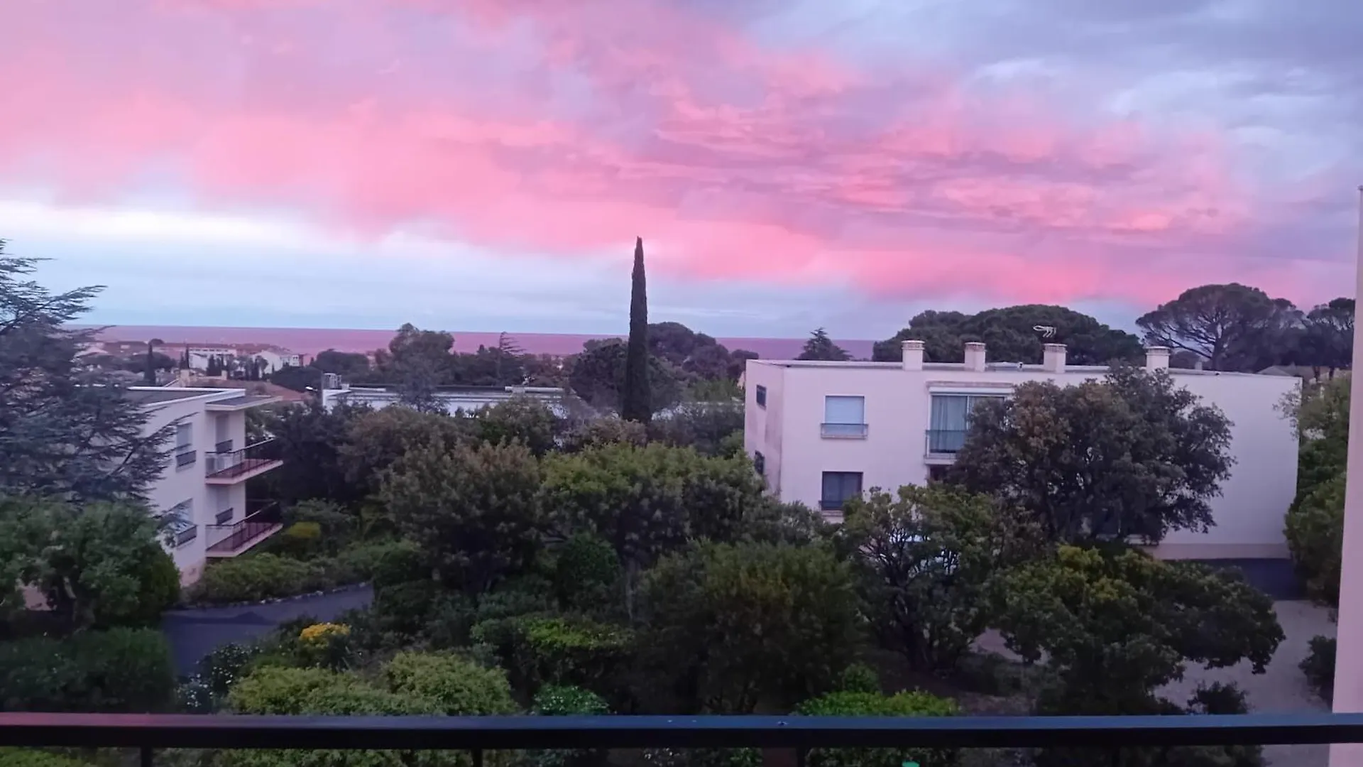 Apartment Large, Bright And Quiet Holiday Flat With Stunning Panoramic Sea Views Saint Aygulf France